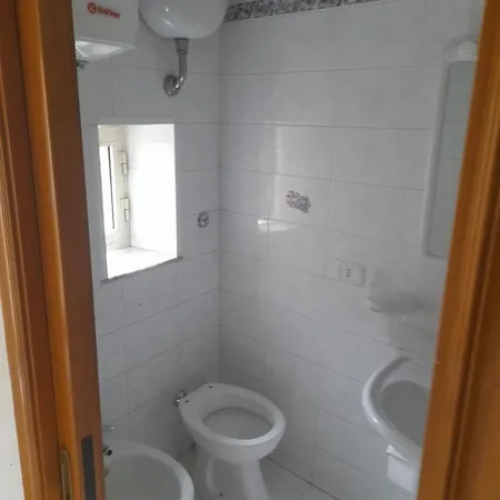 Emily House * Ercolano